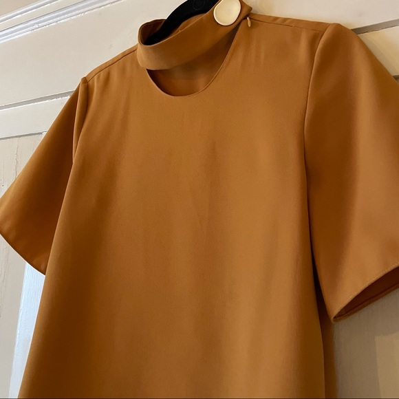 Zara golden top with high neck and cream button accent size M - Picture 2 of 3